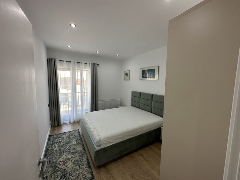 Tunari, Primarie, Complex Paris Residence, 1 Decembrie,