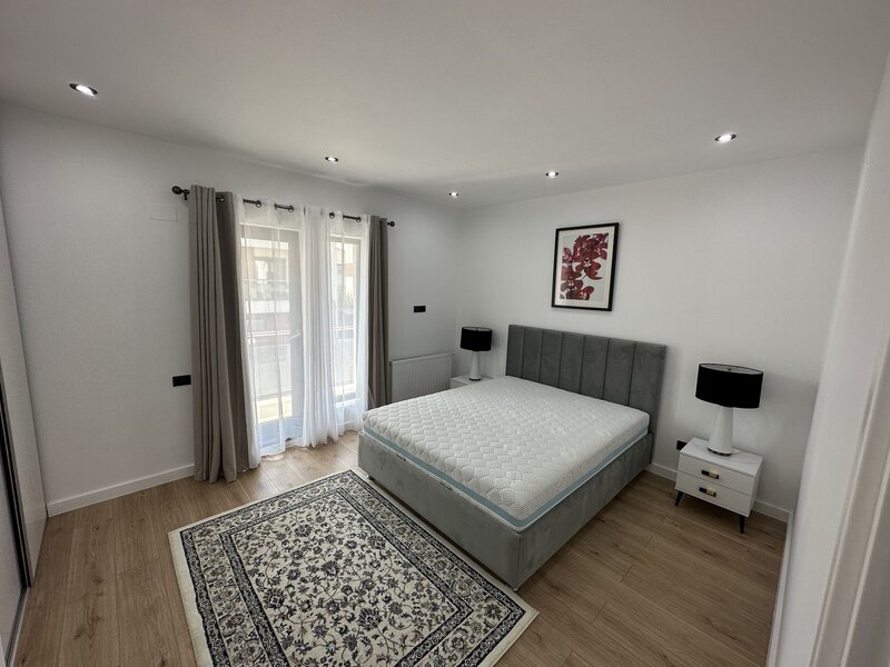 Tunari, Primarie, Complex Paris Residence, 1 Decembrie,